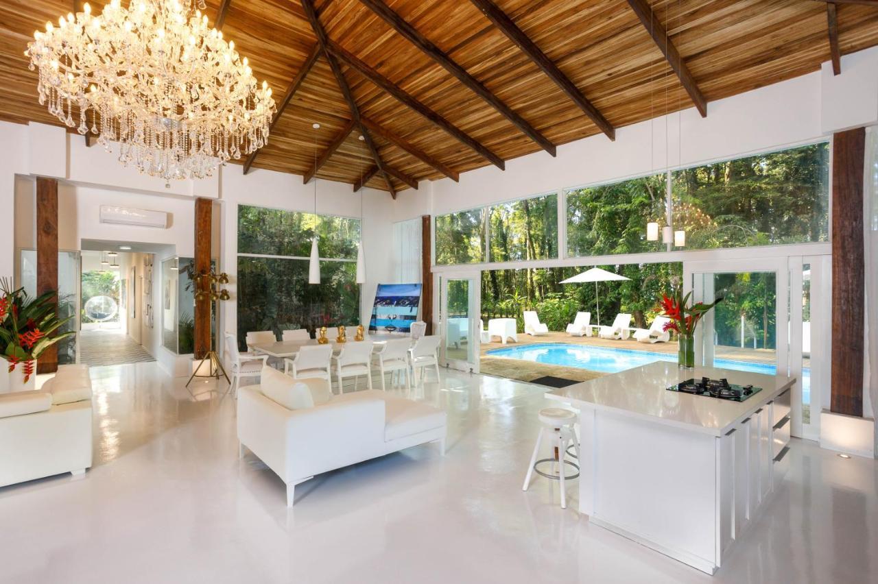 Gigi Brown Villa Paparazzi Beachfront Puerto Viejo de Talamanca ภายนอก รูปภาพ