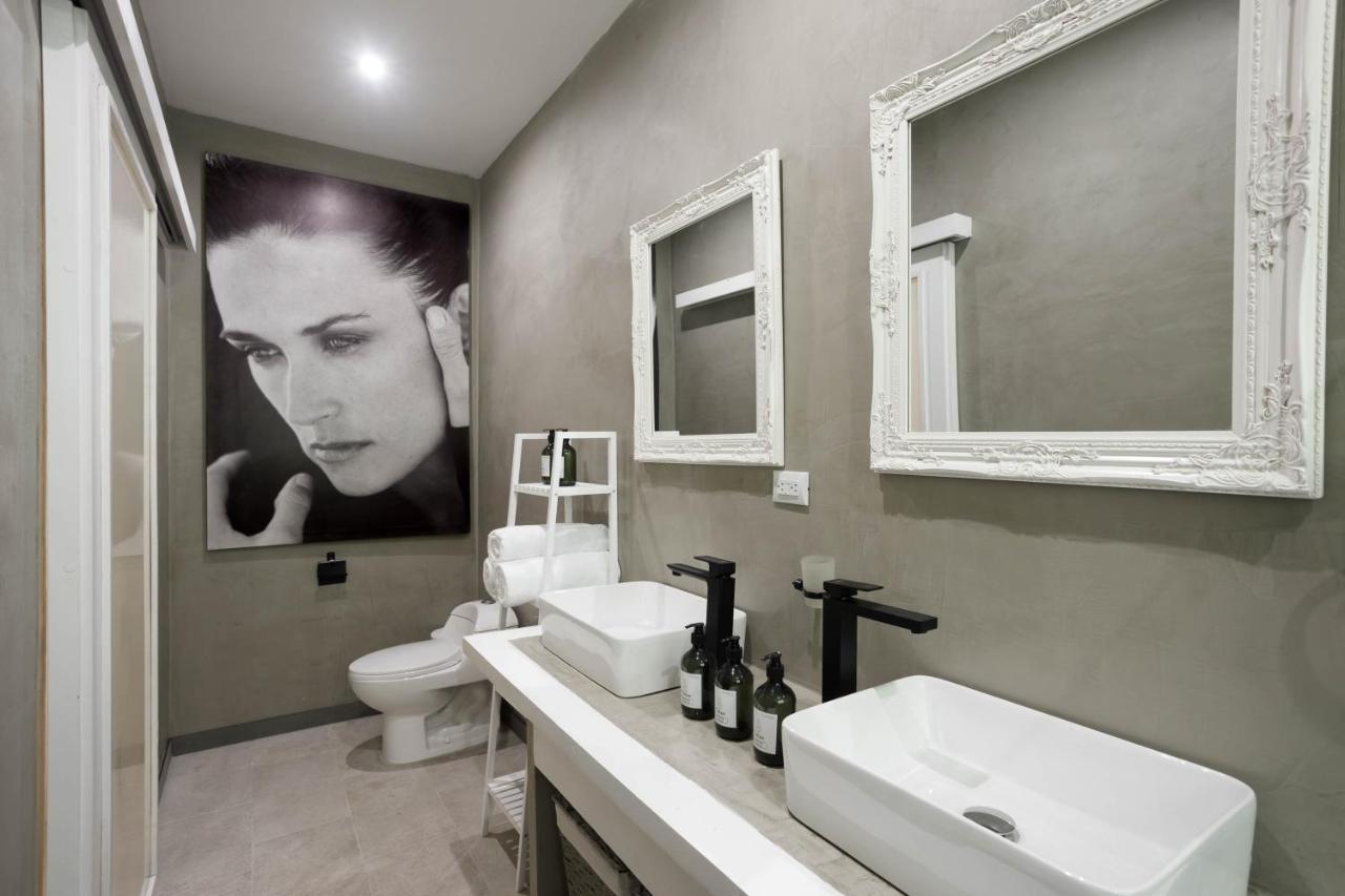 Gigi Brown Villa Paparazzi Beachfront Puerto Viejo de Talamanca ภายนอก รูปภาพ
