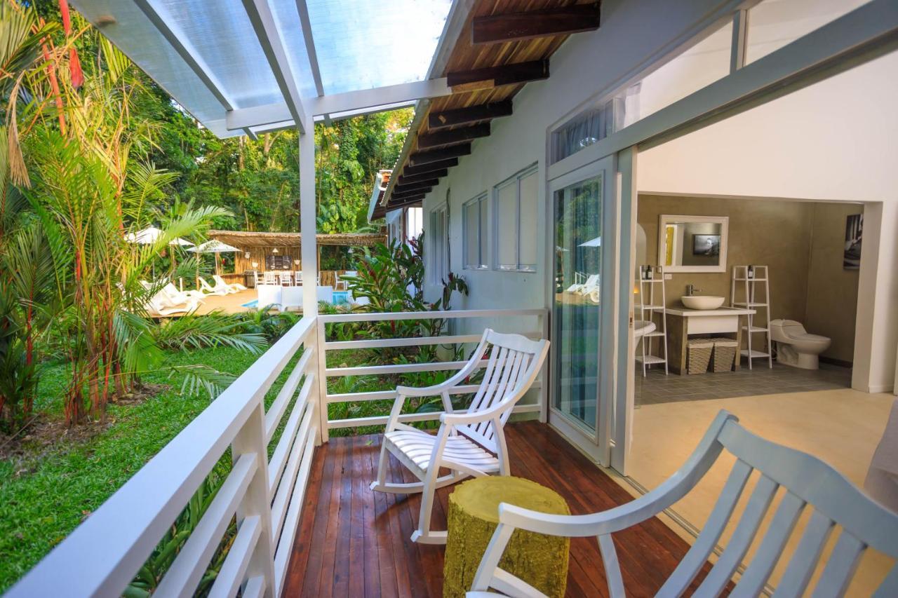 Gigi Brown Villa Paparazzi Beachfront Puerto Viejo de Talamanca ภายนอก รูปภาพ